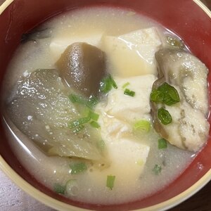 なすと豆腐のお味噌汁